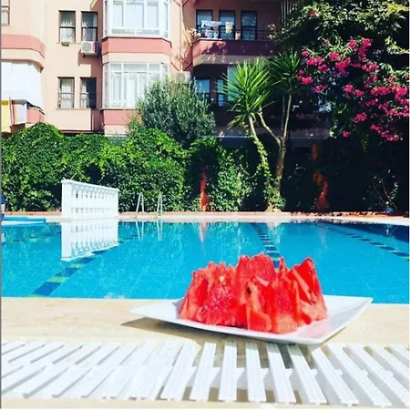 Kleopatra Icaria Apart Otel
