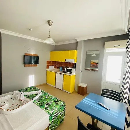 Kleopatra Icaria Apart Otel 2*