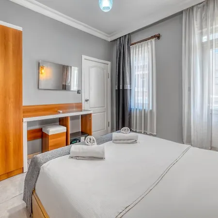 Kleopatra Icaria Apart Otel 2*
